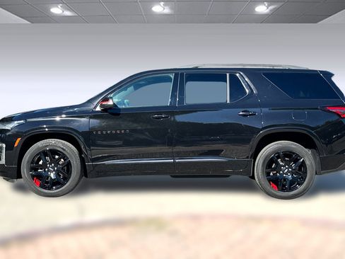 Used 2023 Chevrolet Traverse Premier w/ Redline Edition image 6