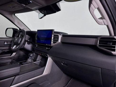 Used 2023 Toyota Sequoia Limited image 32