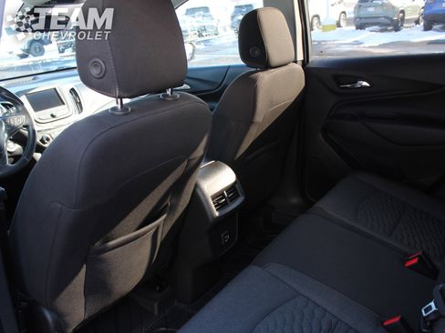 Used 2020 Chevrolet Equinox LT w/ Driver Convenience Package image 21