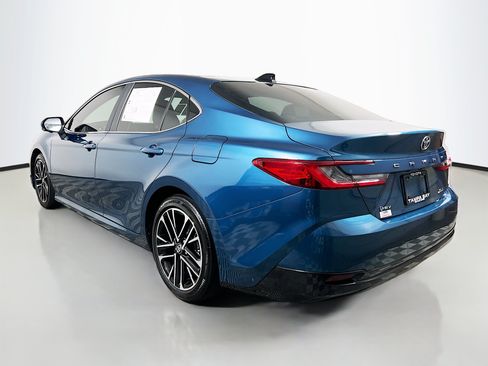 Used 2025 Toyota Camry XLE w/ Premium Plus Package FWD image 8