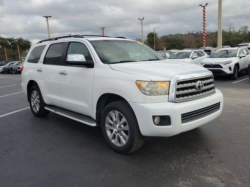 Used 2015 Toyota Sequoia Limited image 2