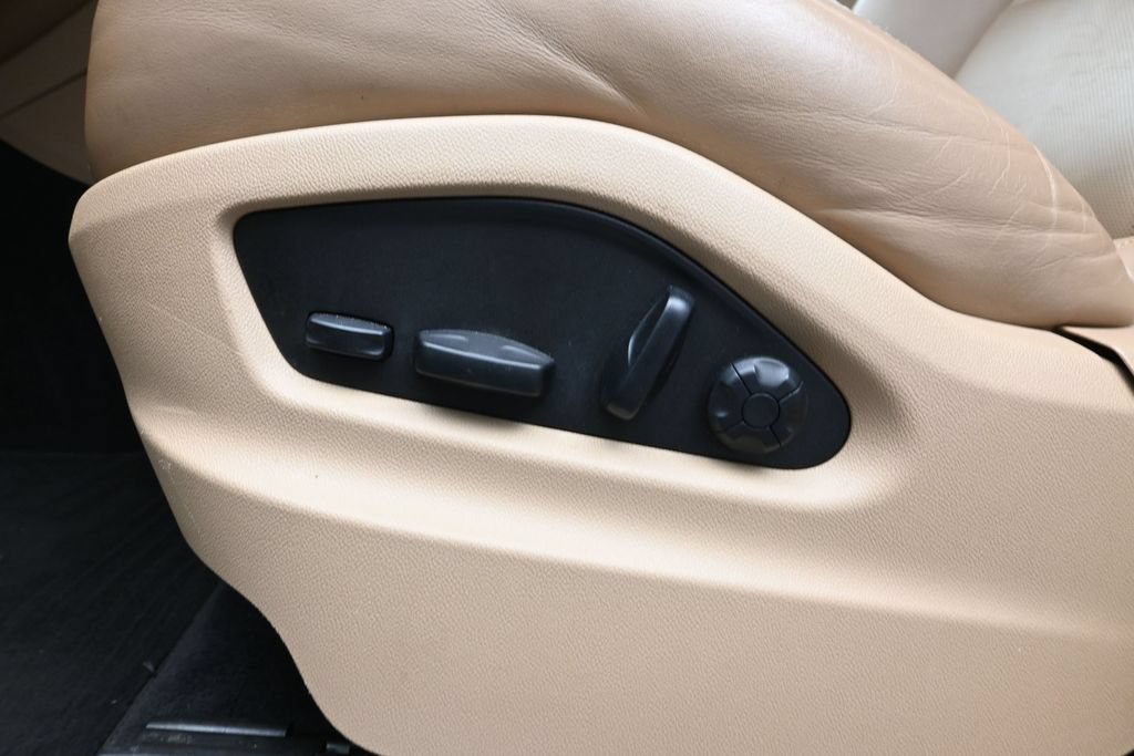 Certified 2022 Porsche Cayenne AWD/4WD image 15