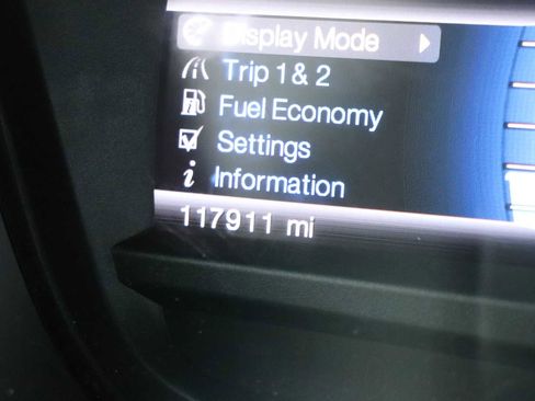 Used 2013 Ford Explorer XLT image 11