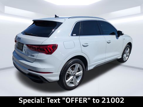 Certified 2022 Audi Q3 2.0T Premium Plus w/ Premium Plus Package image 2