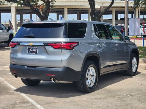 Used 2023 Chevrolet Traverse LS w/ Safety Package FWD image 7