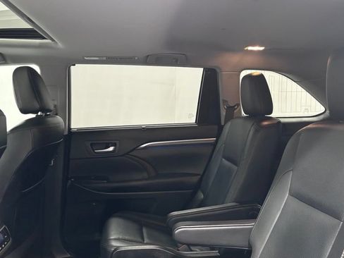 Used 2019 Toyota Highlander Limited AWD/4WD image 22