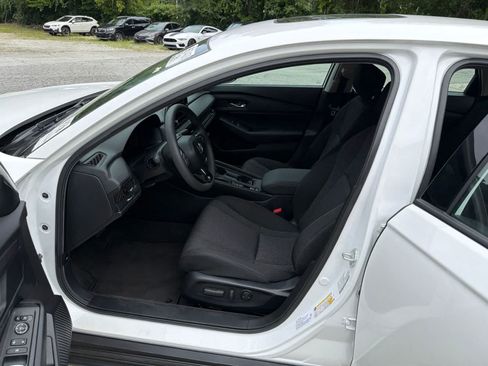 Used 2025 Honda Accord SE image 17