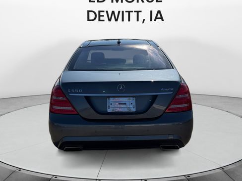 Used 2011 Mercedes-Benz S 550 4MATIC image 4