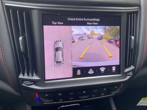 New 2024 Maserati Levante GT Ultima image 28