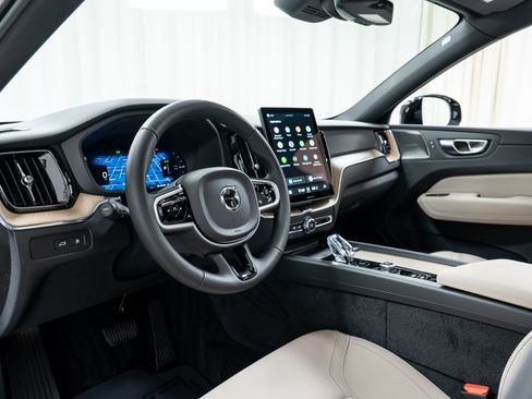 New 2026 Volvo XC60 T8 Plus w/ Climate Package AWD/4WD image 12