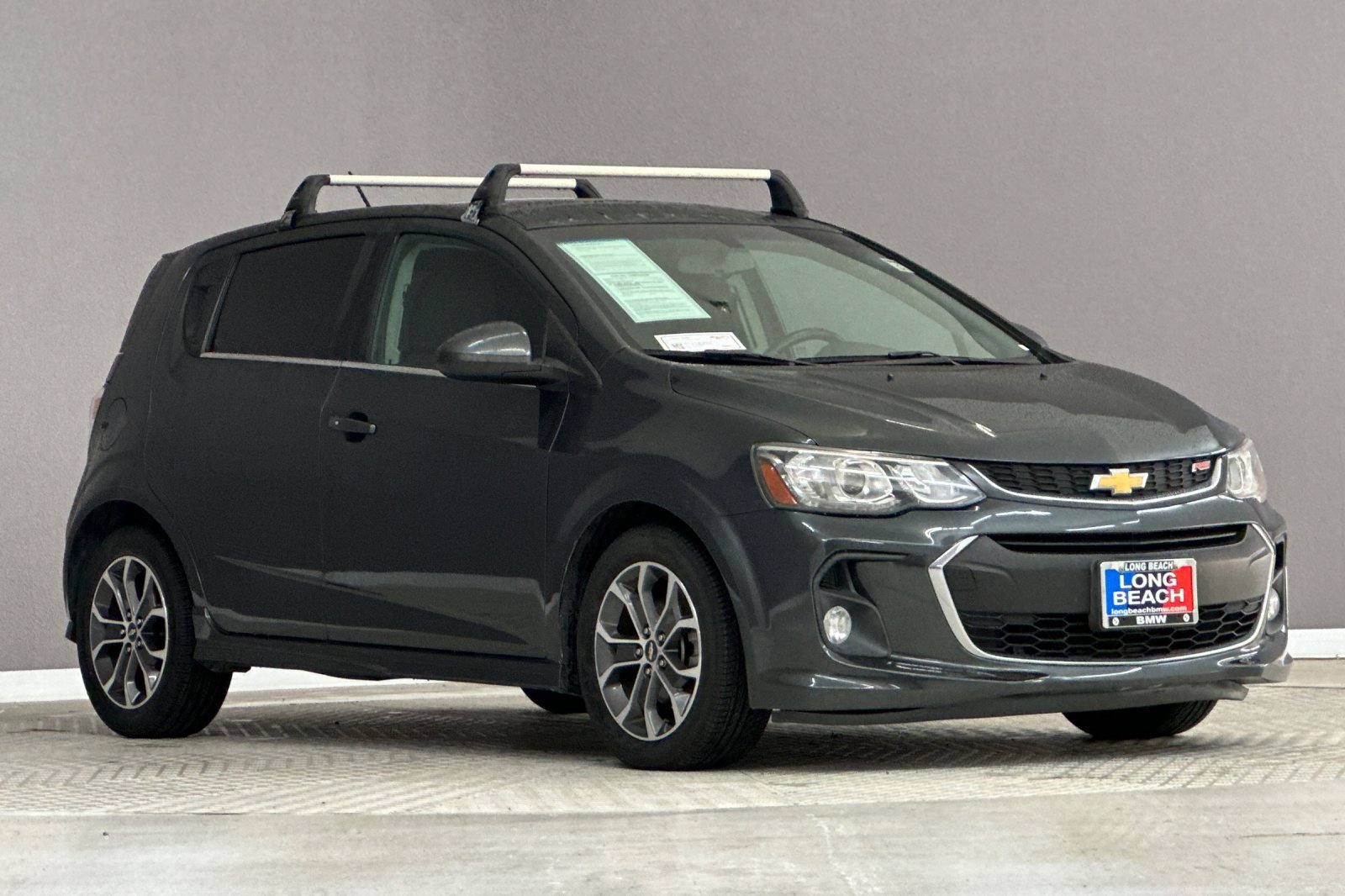 Used 2017 Chevrolet Sonic LT w/ Convenience Package FWD image 7