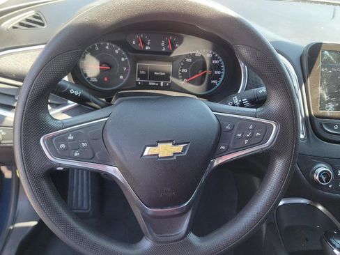 Used 2019 Chevrolet Malibu LT FWD image 13