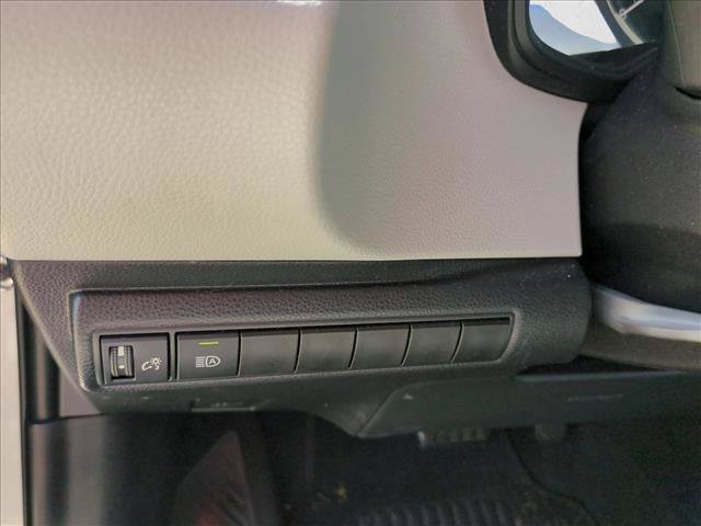 Used 2021 Toyota Corolla LE FWD image 13