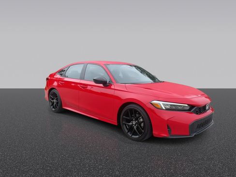Used 2025 Honda Civic Sport image 3