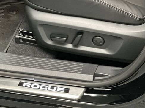 Used 2023 Nissan Rogue SL w/ SL Premium Package AWD/4WD image 19