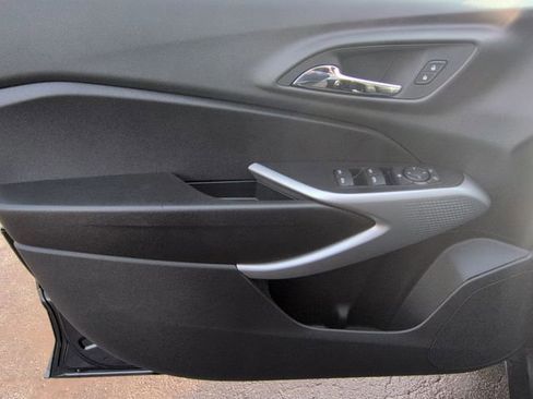 New 2026 Chevrolet Trax RS w/ Sunroof Package image 22