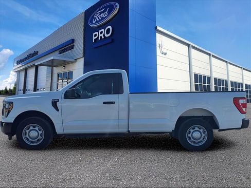 Used 2023 Ford F150 XL w/ Trailer Tow Package image 23