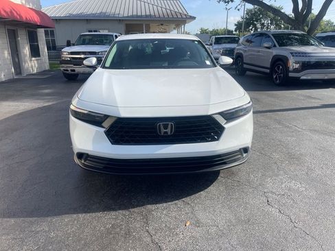 Used 2025 Honda Accord LX image 8