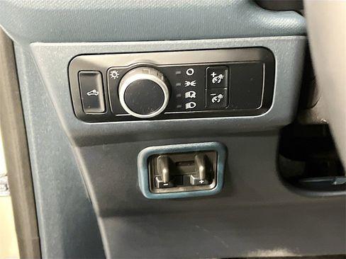 Used 2024 Ford Maverick XLT w/ XLT Luxury Package image 10