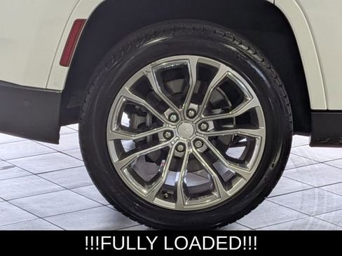 Used 2022 Jeep Grand Wagoneer Series II w/ Premium Group II image 11