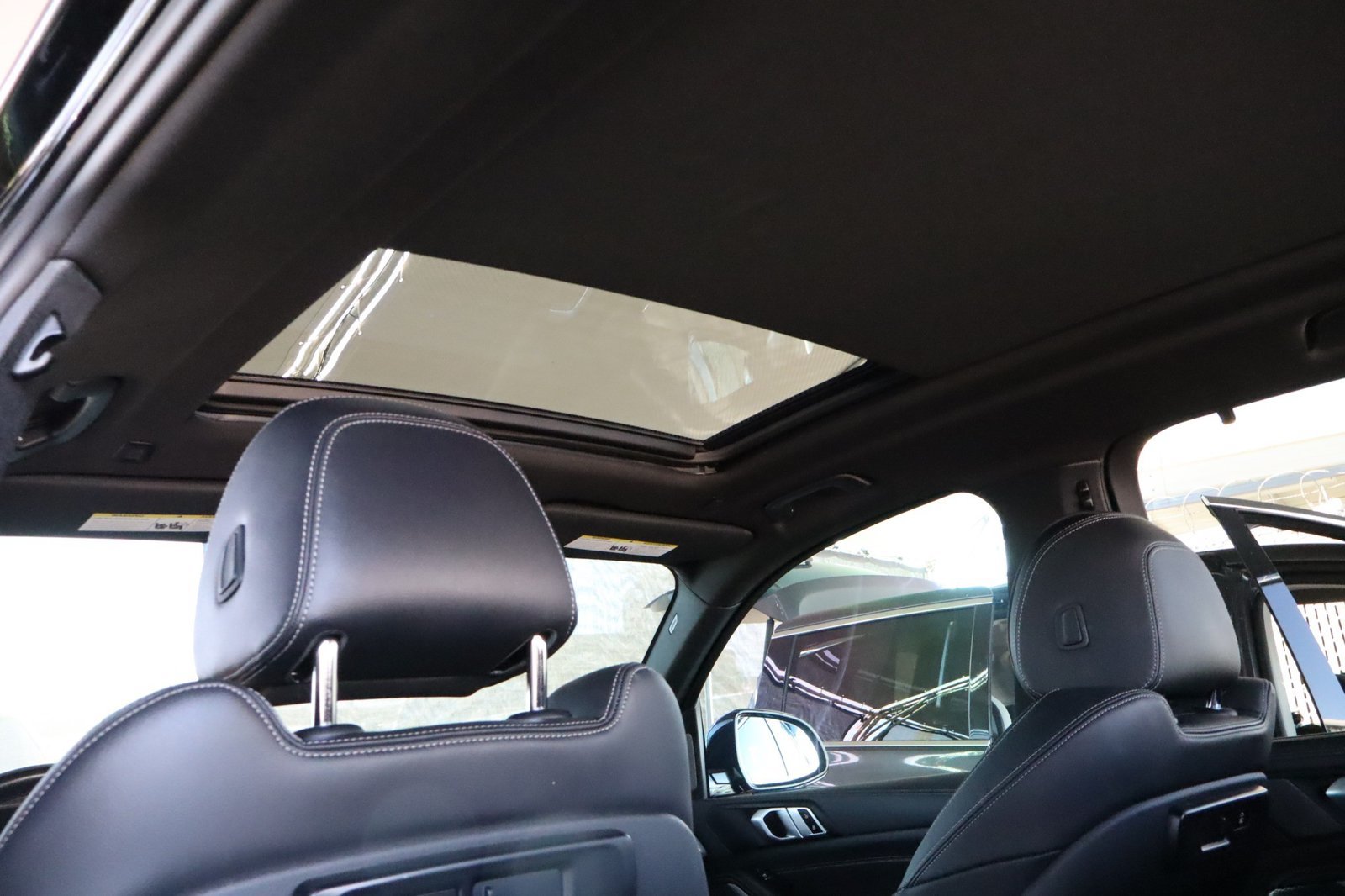 Used 2022 BMW X5 xDrive45e w/ M Sport Package AWD/4WD image 38