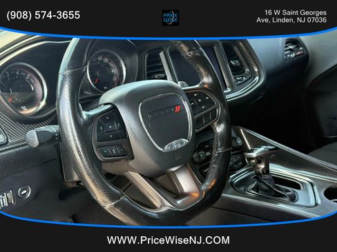 Used 2021 Dodge Challenger R/T Scat Pack image 9