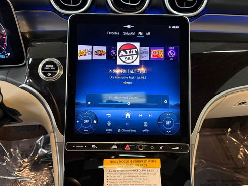 Used 2026 Mercedes-Benz GLC 300 image 32