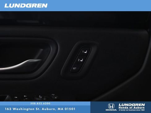 Used 2025 Honda Pilot TrailSport image 12