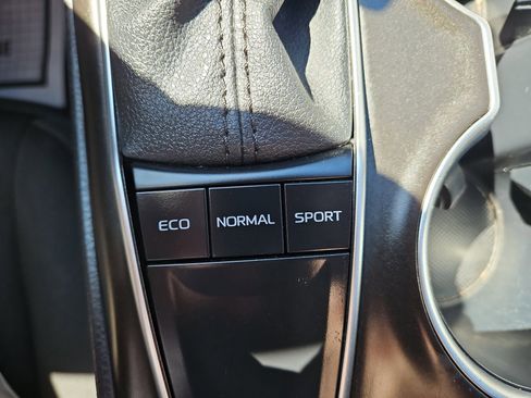 Used 2023 Toyota Camry LE FWD image 10