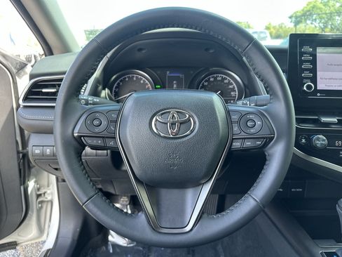 Used 2024 Toyota Camry SE w/ Convenience Package FWD image 11