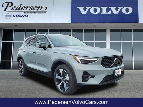 New 2026 Volvo XC40 B5 Plus w/ Climate Package image 1
