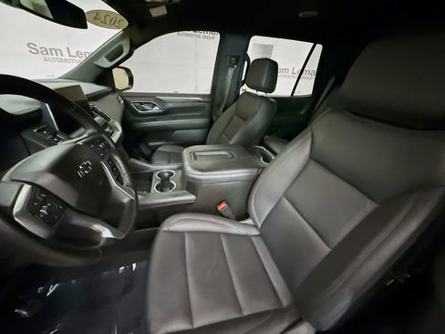 Used 2024 Chevrolet Tahoe Z71 w/ Luxury Package AWD/4WD image 25