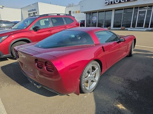 Used 2006 Chevrolet Corvette Coupe w/ Preferred Equipment Group image 3