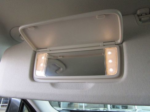 Used 2023 Buick Envision Essence AWD/4WD image 38