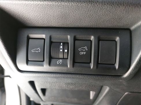 Used 2022 Subaru Outback Limited image 25