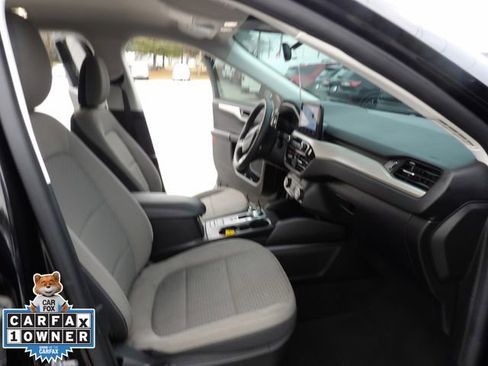 Certified 2022 Ford Escape SE image 35