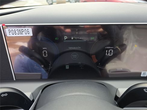 New 2026 Hyundai Tucson SE image 13