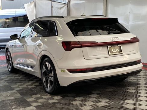 Used 2022 Audi e-tron Premium AWD/4WD image 4