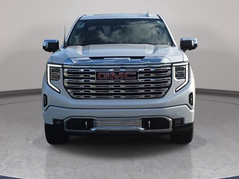Used 2025 GMC Sierra 1500 Denali w/ Denali Reserve Package AWD/4WD image 2