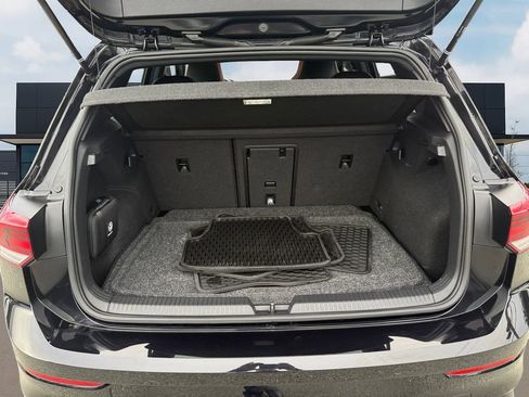 Used 2024 Volkswagen GTI SE image 9