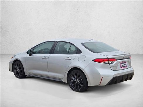 Used 2024 Toyota Corolla SE FWD image 7