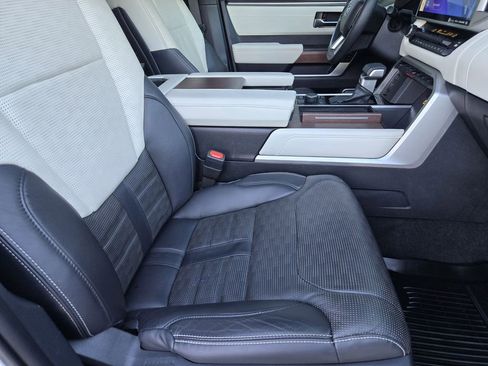 Used 2023 Toyota Sequoia Capstone image 9