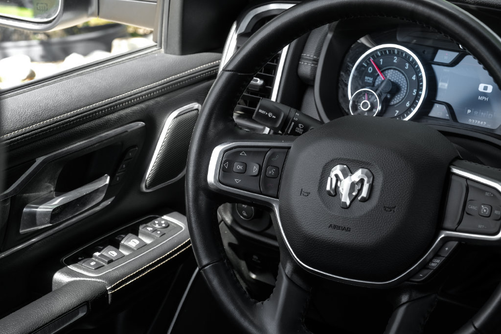 Used 2023 RAM 1500 Laramie AWD/4WD image 27