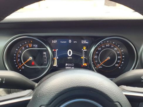 Used 2023 Jeep Gladiator Willys image 25