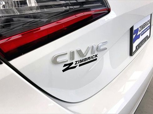 Certified 2025 Honda Civic Sport image 9