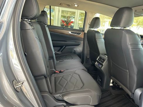 New 2026 Volkswagen Atlas SE FWD image 39