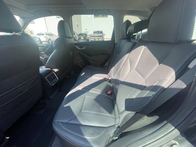 Used 2023 Subaru Forester Touring AWD/4WD image 11