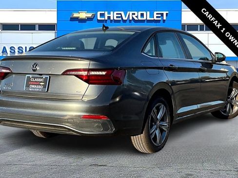 Used 2024 Volkswagen Jetta SE image 5