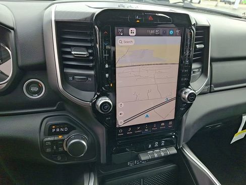 New 2026 RAM 1500 4x4 Crew Cab image 12