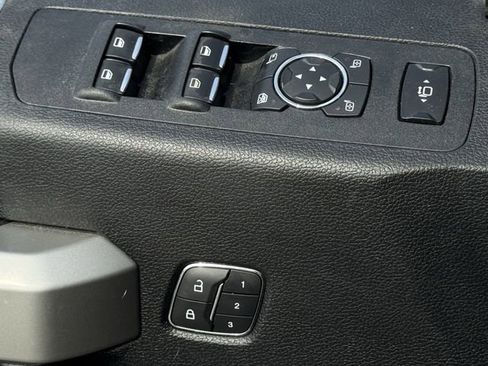 Used 2022 Ford F250 Lariat w/ Tremor Off-Road Package image 24